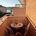 Center Μακάρσκα